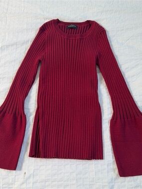 Fey Moda Ribbed Bell Sleeve Sweater in Burgundy